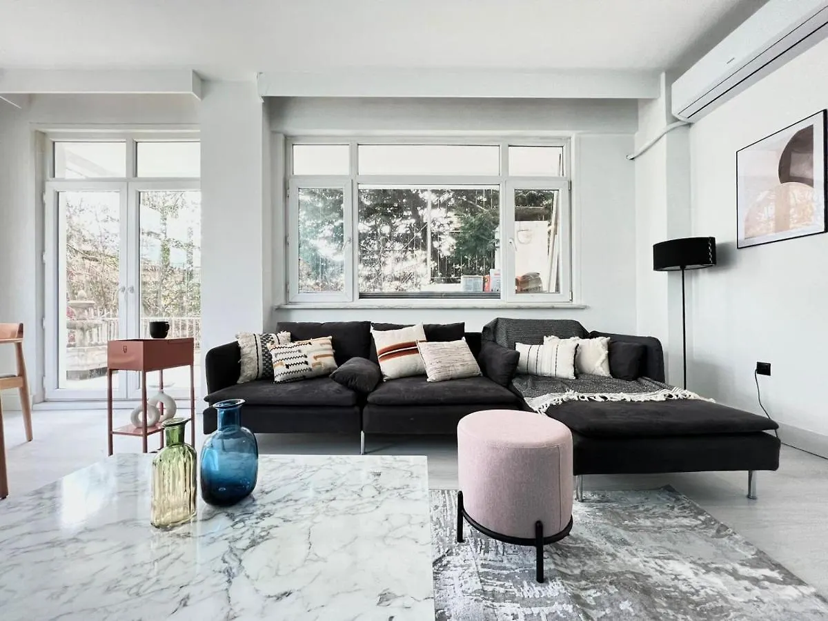 Wonder Homes- Stylish 4Br Flat, Terrace, Sea View, Kabatas Istanbul 0*,
