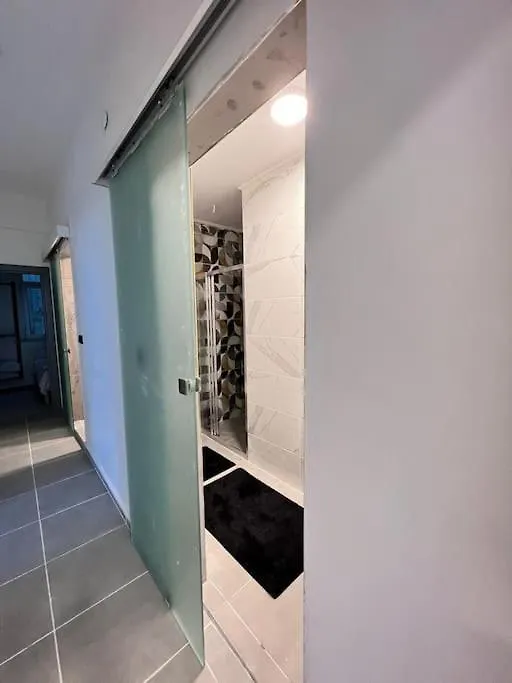 Wonder Homes- Stylish 4Br Flat, Terrace, Sea View, Kabatas Istanbul 0*,