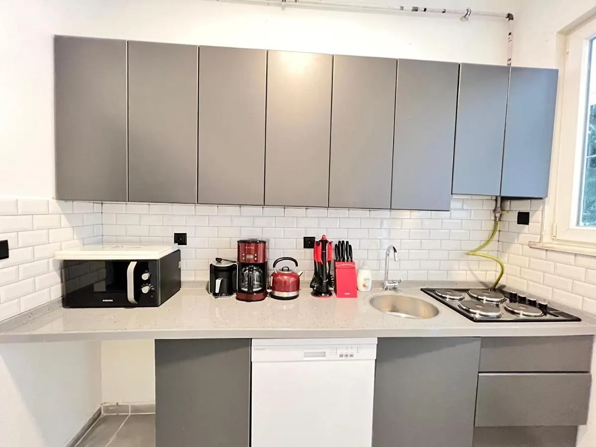 Apartment Wonder Homes- Stylish 4Br Flat, Terrace, Sea View, Kabatas Istanbul